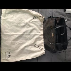 Coach Signature purse